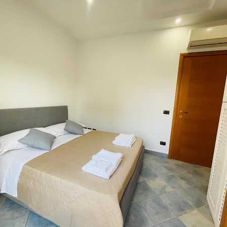 Newhouse Victoria - Sea View Apartment เน็ตตูโน ภายนอก รูปภาพ
