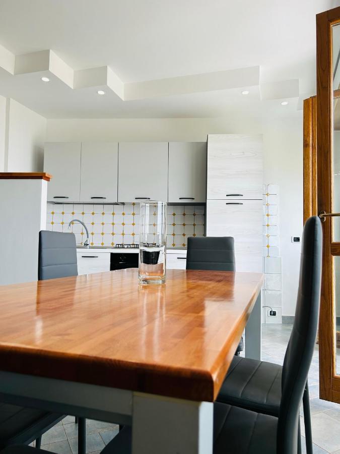 Newhouse Victoria - Sea View Apartment เน็ตตูโน ภายนอก รูปภาพ